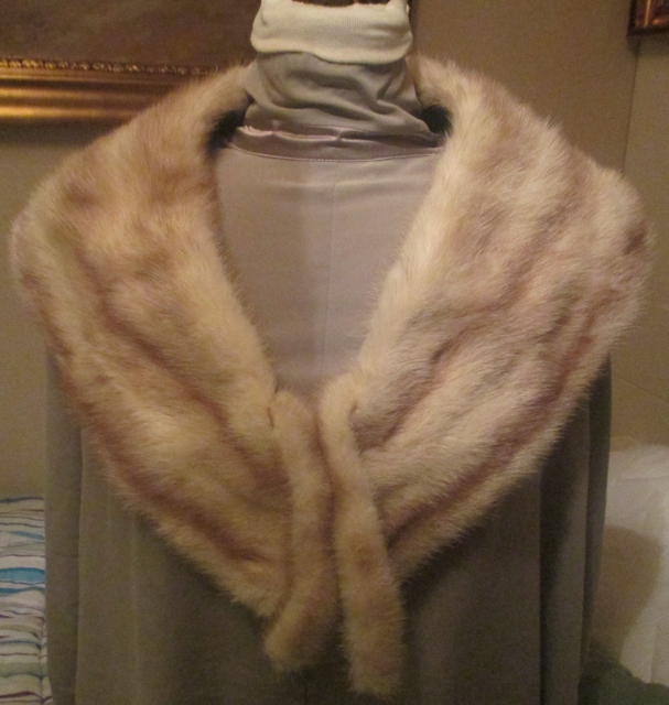 xxM998M Lovely mink stole